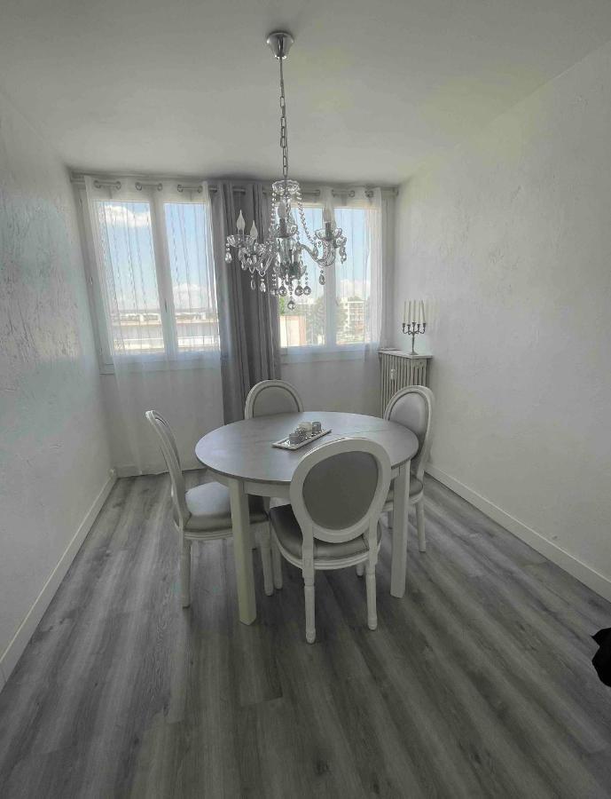 Appartement Proche Aeroport Marignane Esterno foto